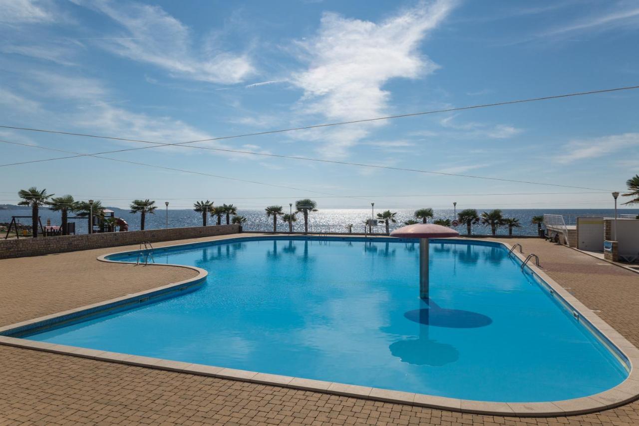 Easyatent Fkk Safari Tent Ulika Naturist - Clothes Free بوريتش المظهر الخارجي الصورة